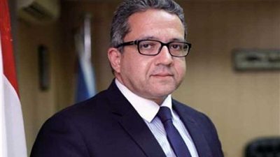 وزير الآثار يعين قيادات بالوزارة