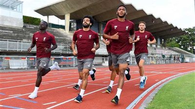 محمد صلاح يقود مران ليفربول بفرنسا استعدادًا لمواجهة نابولي الإيطالي