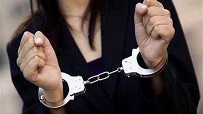 سيدة تختطف صحفيا بمعاونة بلطجية لاجباره علي تحرير ايصالات امانة