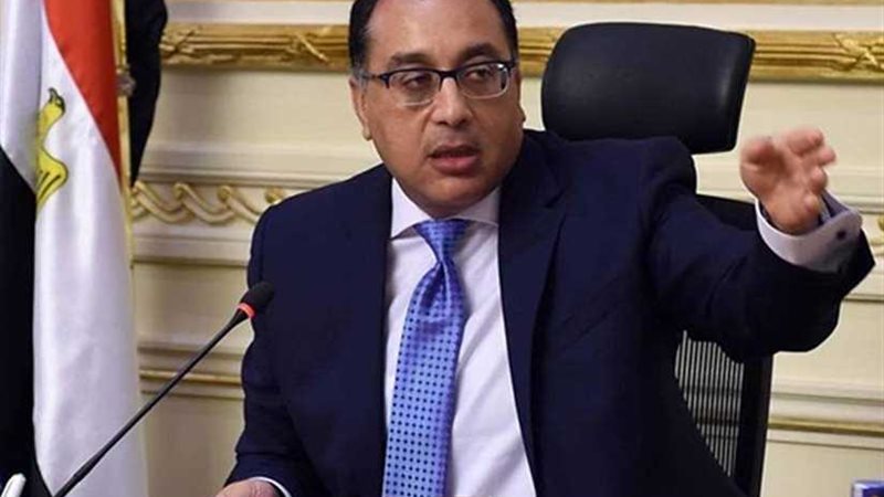 رئيس الوزراء يشهد