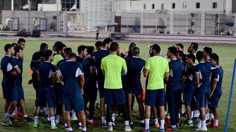 جروس يقسم اللاعبين