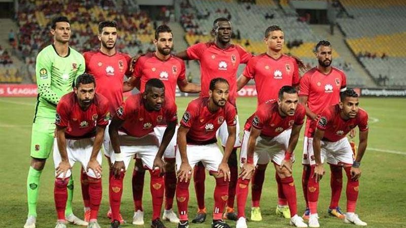 الأهلي يعلن تشكيل