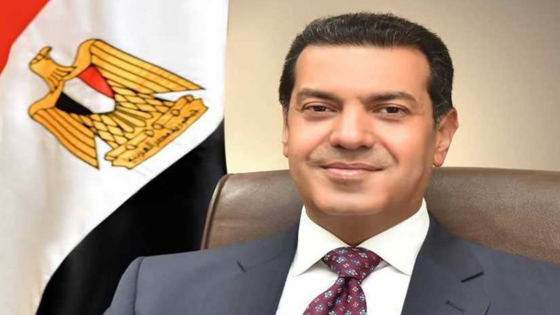  غلق محطة بنزين بأسيوط