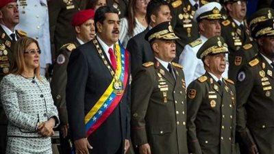 لحظة محاولة اغتيال الرئيس الفنزويلي .. ومجموعة تتبنى الهجوم 