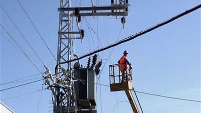 إصابة فني كهرباء بحروق أثناء عمله بمحطة بلقاس