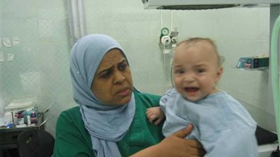 فريق طبي سكندري ينجح في استئصال ورم 2كيلو من كبد طفلة رضيعة