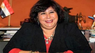 وزيرة الثقافة تعلن استعادة مصر لمخطوط عمره 500 سنة هجرية