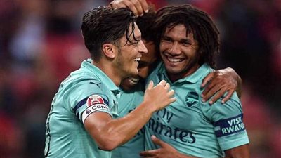 محمد النني يشارك في فوز أرسنال على لاتسيو بهدفين وديا