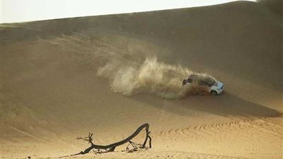 بالصور.. مغامرة في صحراء أبوظبي