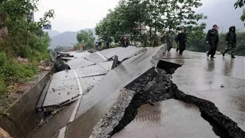 زلزال بقوة 7 ريختر