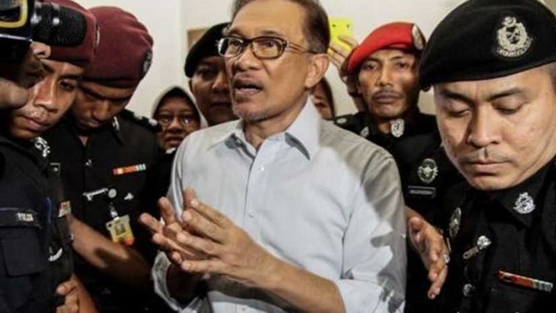 أنور إبراهيم يفوز