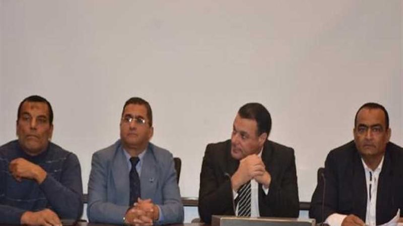 تعرف على حكام مباريات