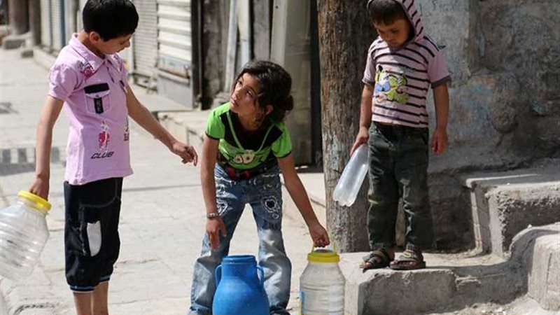 قطع المياه عن 13