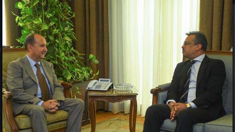 220 مليون دولار حجم