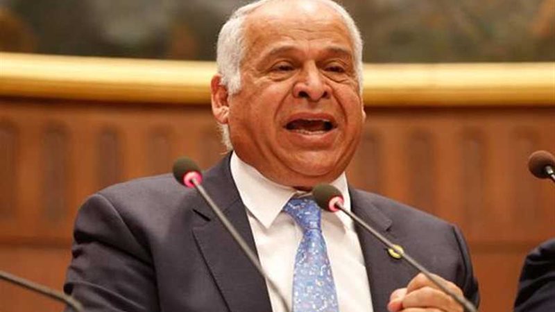 فرج عامر يؤيد فكرة