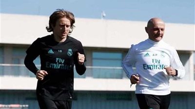 مودريتش يعود إلى تدريبات ريال مدريد وسط جدل حول مستقبله