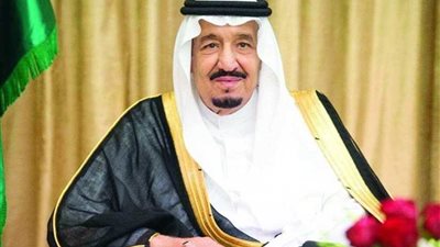 خادم الحرمين الشريفين يأمر باستضافة 1300 حاج وحاجة من 90 دولة