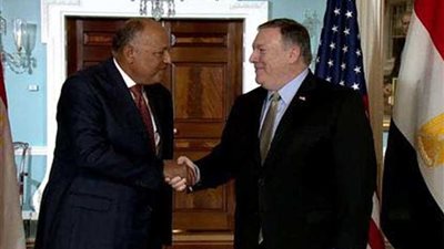 وزير الخارجية يعقد جلسة مباحثات مع نظيره الأمريكي في واشنطن