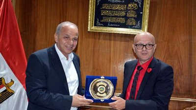 محافظ القليوبية يستعرض التنمية المستدامة مع صندوق الأمم المتحدة