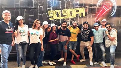 بالصور.. كرنفال 9090 بالإسكندرية وسط الجمهور