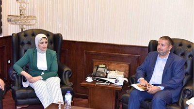 وزيرة الصحة تبحث سبل التعاون مع وفد جامعة 