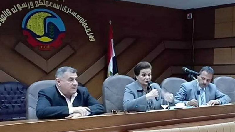 محافظ البحيرة تشدد