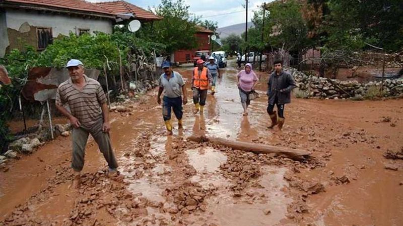 بالصور..انهيار 4