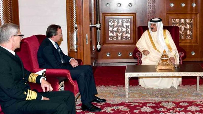 ملك البحرين يبحث