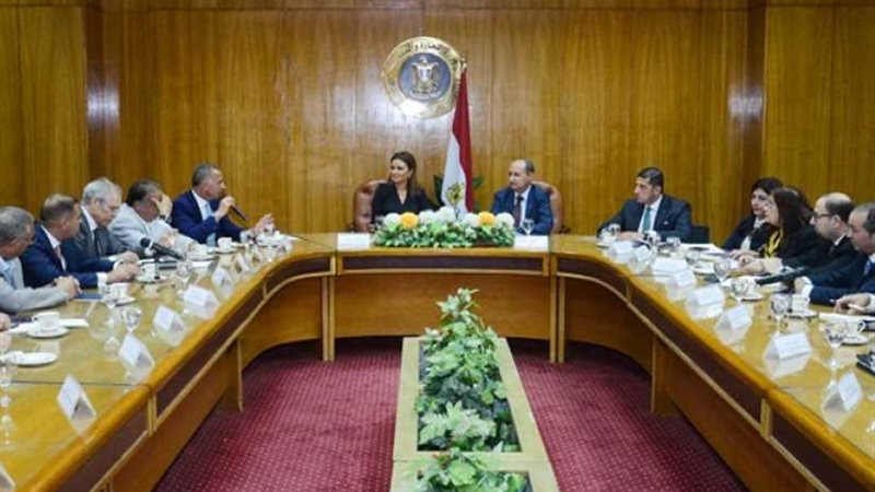 وزيرا الاستثمار والتجارة