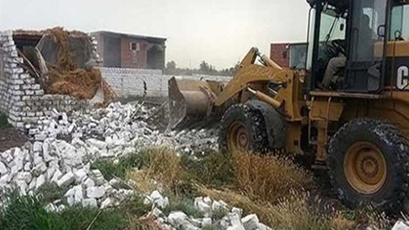 إزالة 132 حالة تعدى