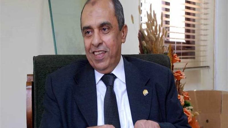 أبوستيت يفتتح موسم