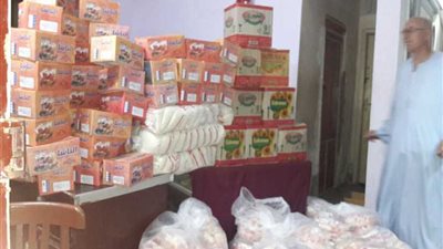 ضبط 2 طن زيت طعام مجهول المصدر و28 قضية تموينية بالبحيرة