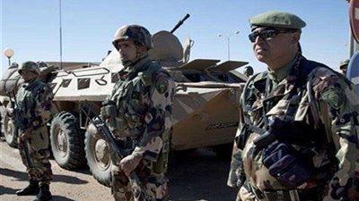 الجزائر.. ثلاثة إرهابيين يسلمون أنفسهم للسلطات جنوبي البلاد