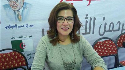 فاطمة ناعوت تربط بين الفن والفلسفة والعمارة في كتابها الجديد
