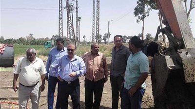 توصيل التيار الكهربائي لـ 9 مشروعات بالأقصر