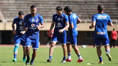 الأهلي يستعد لبطل لبنان بتدريبات بدنية خفيفة