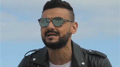 رامز جلال يحيى ذكرى وفاة والده على فيس بوك.. ماذا قال؟