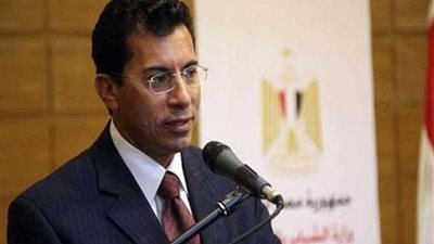 وزير الشباب يعلن عودة جماهير الكرة أول سبتمبر