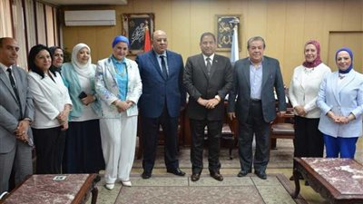 محافظ الغربية :التعليم هو الحل الأمثل لمحو الأمية و للقضاء على مشكلة الزيادة السكانية