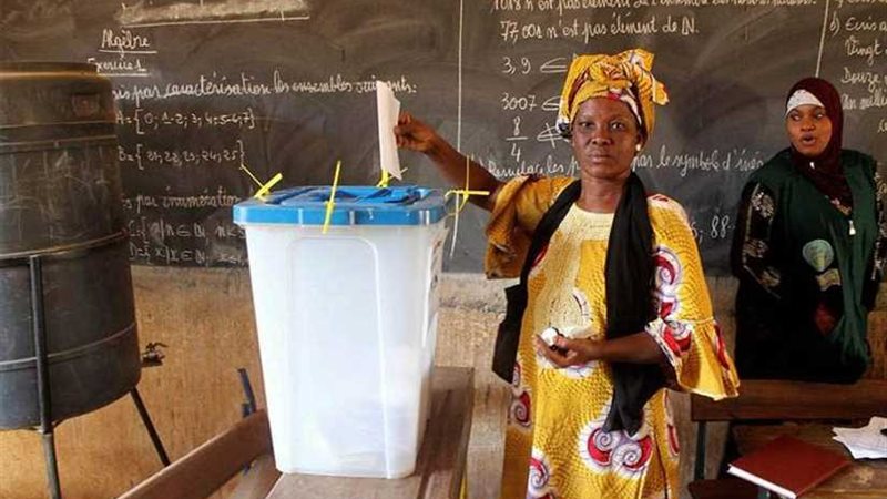 الناخبون في مالي