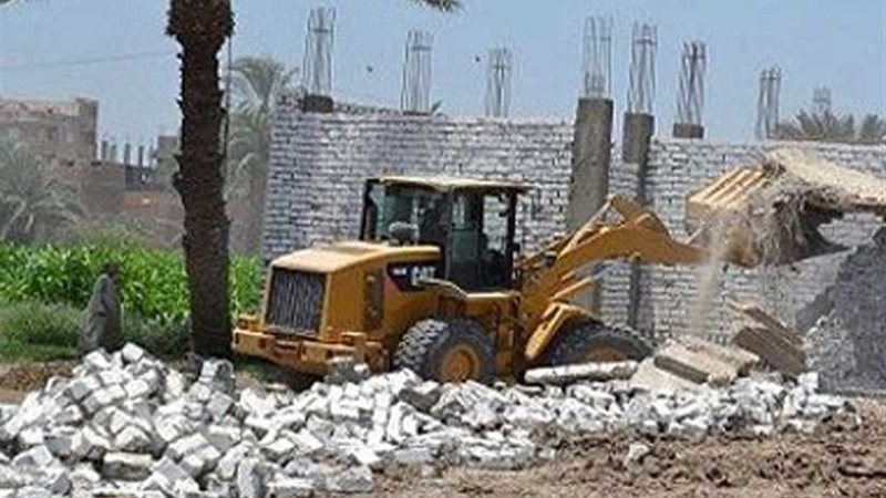 إزالة 54 تعديا على