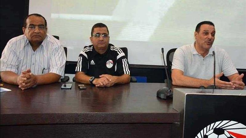 ندوة لتحليل أداء