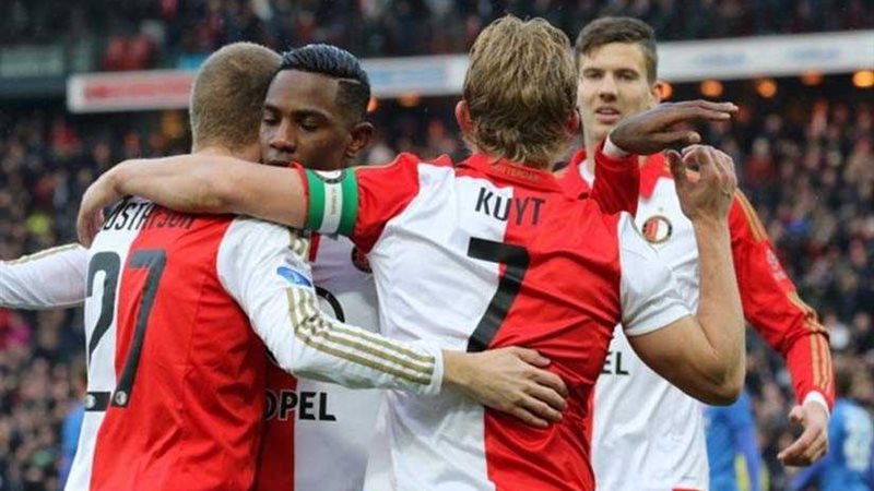 فينورد يسقط أمام