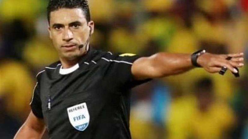 طاقم تحكيم مباراة