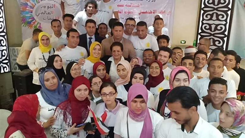 محافظ البحيرة تشهد