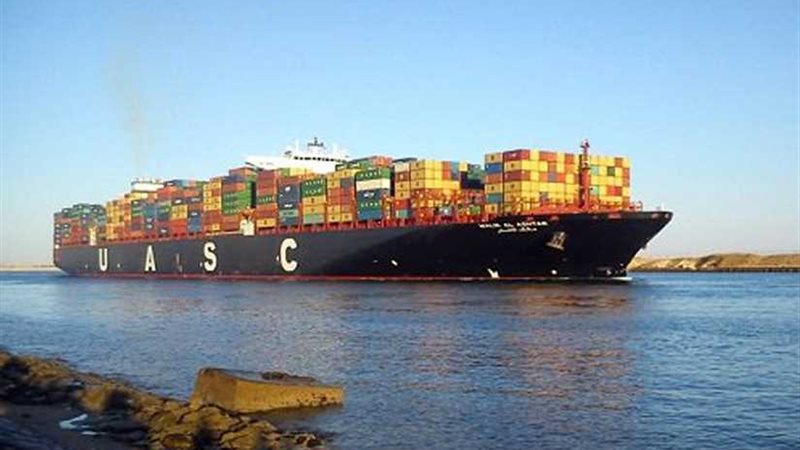 47 سفينة تعبر المجري