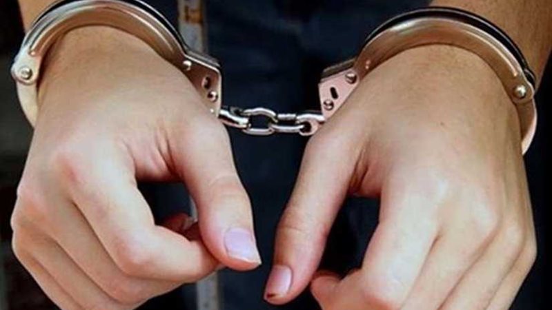 حبس طالب جامعي أدى