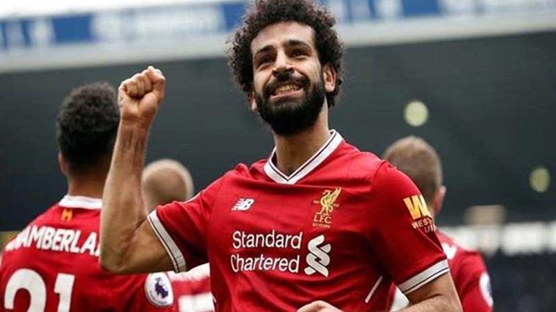 شاهد.. الإنجليز يضعون