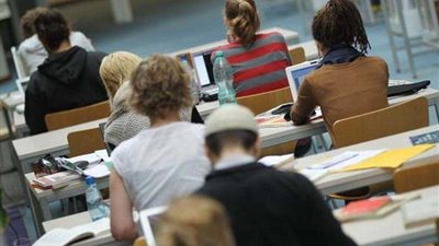 احصائية : انخفاض أعداد الطلاب البريطانيين الدارسين للغات الأوروبية