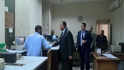 وزير النقل يطمئن على توافر تذاكر العيد.. وتشغيل 26 قطار إضافي